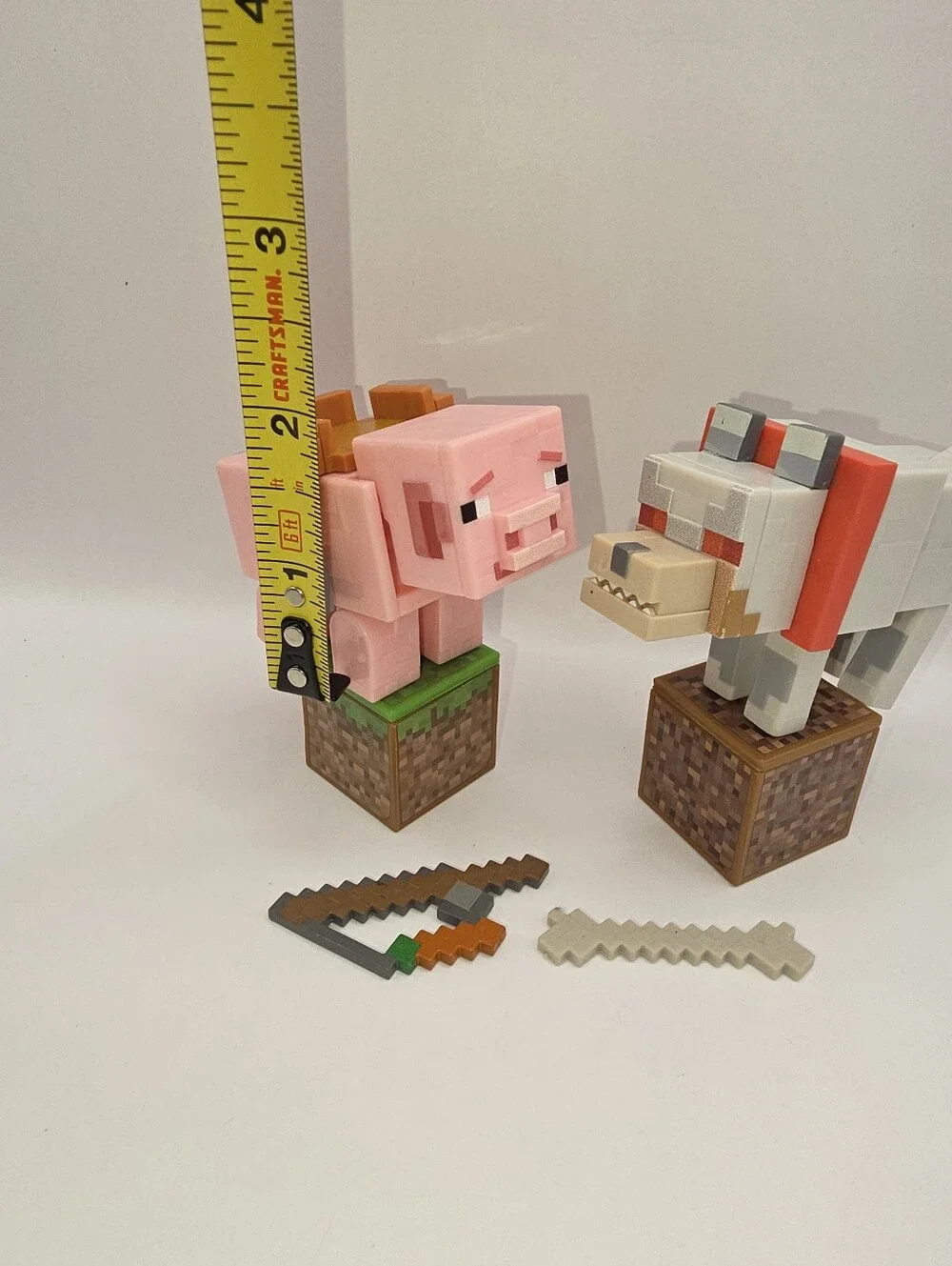 Minecraft Comic Maker Wolf Pig w Accessories Figures
